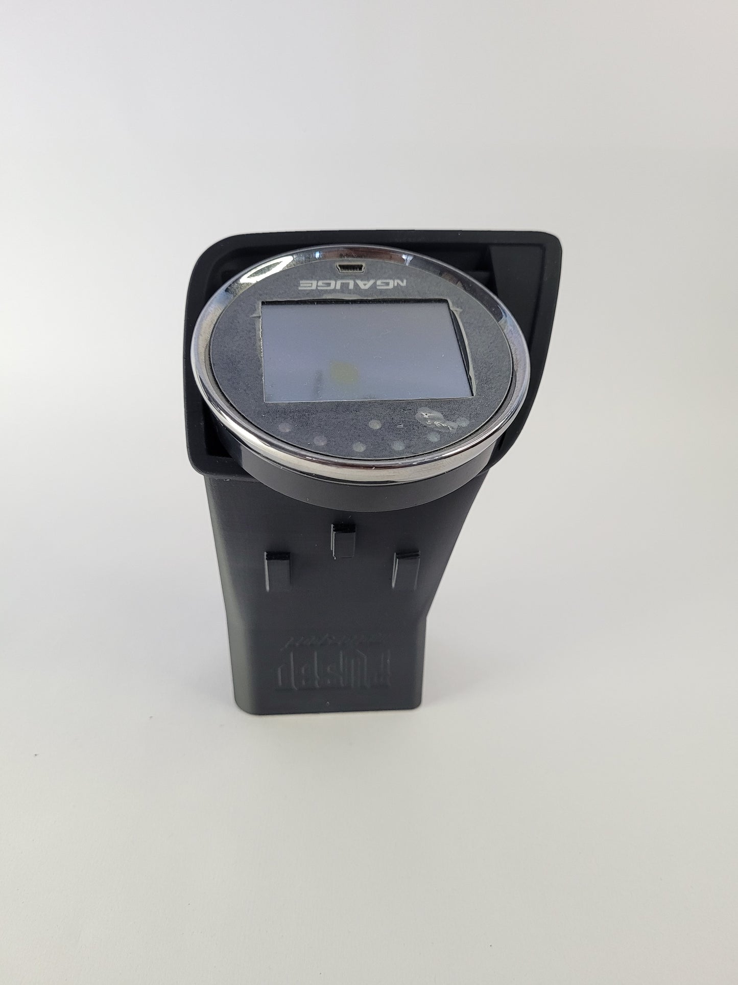 VF Commodore Vent nGauge Mount