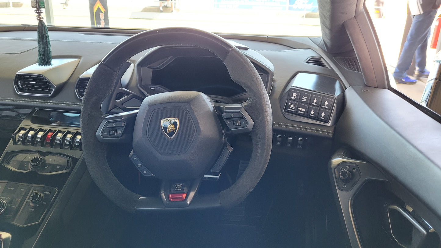 Huracan Keypad Mount 8 Button